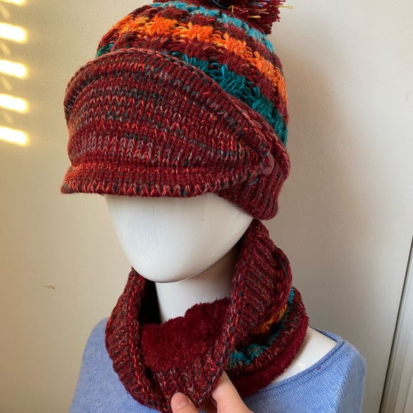 New Face Mask Hat Red Winter Beanie Pom Pom Knit Fleece Lined - Picture 2 of 6